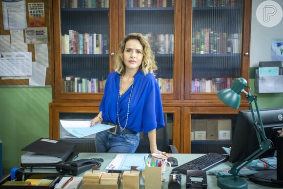 Mãe de Graça (Agatha Moreira), Gladys (Leona Cavalli) mostra preocupação com o paradeiro da filha na novela 'Terra e Paixão'