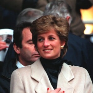 Mãe do Príncipe Harry, a princesa Diana morreu em agosto de 1997 após grave acidente de carro em Paris, na França