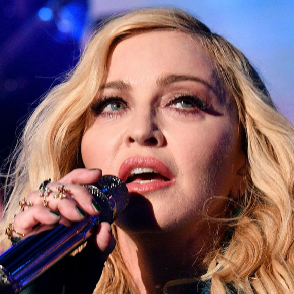 Madonna foi intubada após ser encontrada desacordada em Nova York no último sábado (24)
