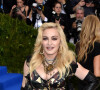Após ser intubada por infecção bacteriana e deixar família preocupada, Madonna pode levar meses para se recuperar totalmente