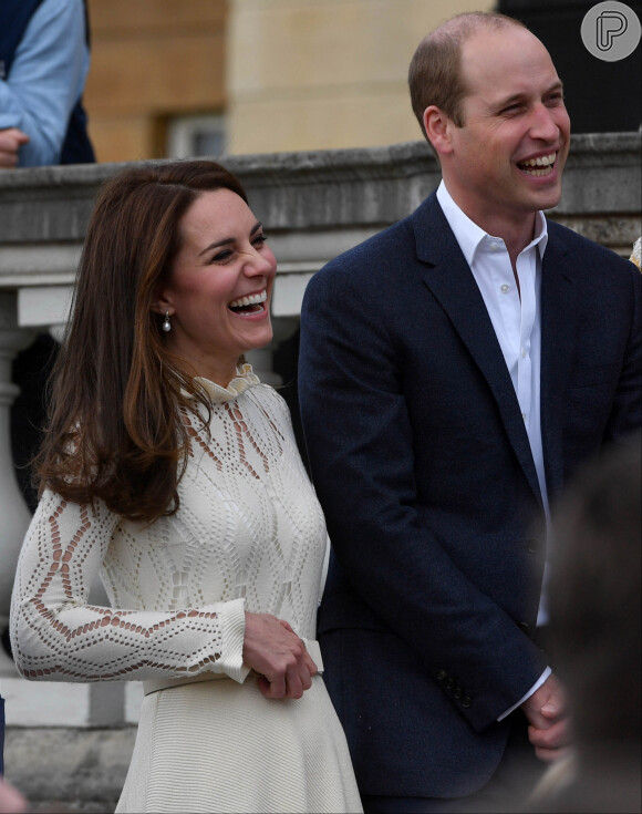 Kate Middleton e Príncipe William frisaram que era preciso evidenciar que o Palácio não concordava com tudo que fora dito por Harry e Meghan