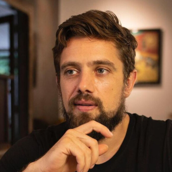 Rafael Cardoso nega a dar detalhes sobre polêmica envolvendo vídeo com comentário homofóbico sobre look de João Guilherme publicado por Nego Di