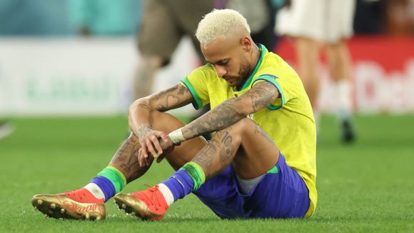 'Escolhas de Neymar estão o levando a uma tragédia', alerta sensitiva famosa