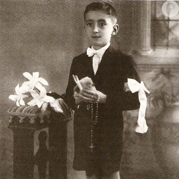 Foto traz Ze Celso Martínez na infância