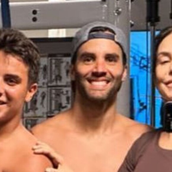 Filho de Ivete Sangalo choca fãs com braço definido