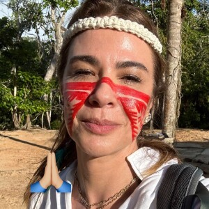 Luciana Gimenez posta foto após participar de ritual indígena no Amazonas