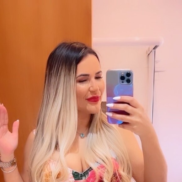 Deolane Bezerra: nos últimos dias, circula na web um suposto vídeo íntimo atribuído a ela. No registro, uma mulher loira se masturba diante do espelho