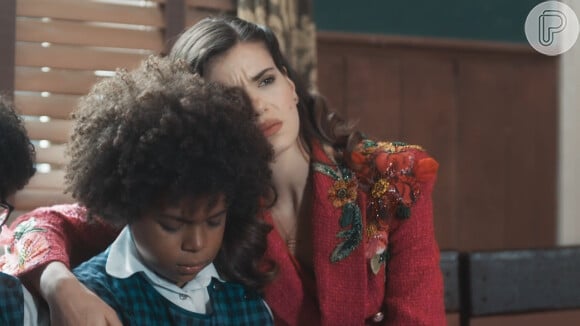 Novela 'Amor Perfeito': Marcelino (Levi Asaf) e Marê (Camila Queiroz) nem imaginam que são mãe e filho biológicos