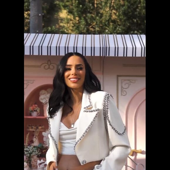 Bruna Biancardi optou por um look confortável no chá de bebê de Mavie
