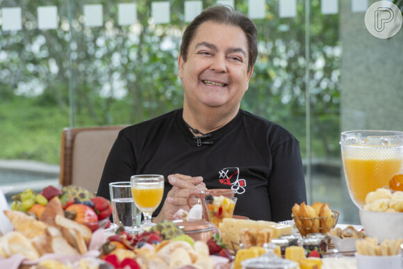 Faustão é um dos maiores apresentadores da TV brasileira. Mas, agora está aposentado. Será?