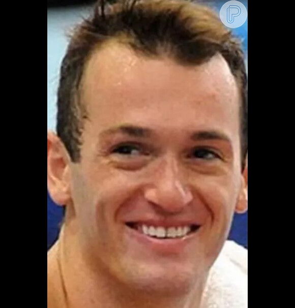 O atleta Diego Hypolito também decidiu fazer uma harmonização facial em 2023