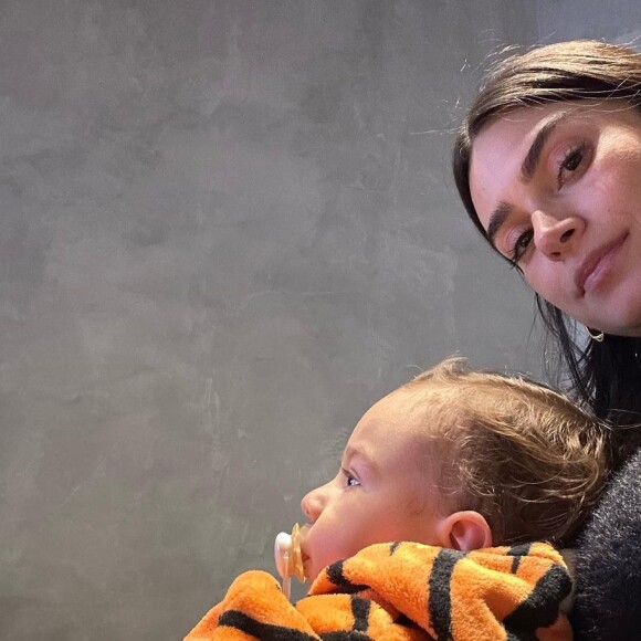 Com Thaila Ayala focada na sua bebê caçula, Franscisco estranhou a ausência da mãe por ser muito novo.