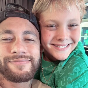 Neymar usou sua rede social para se declarar ao filho Davi Lucca