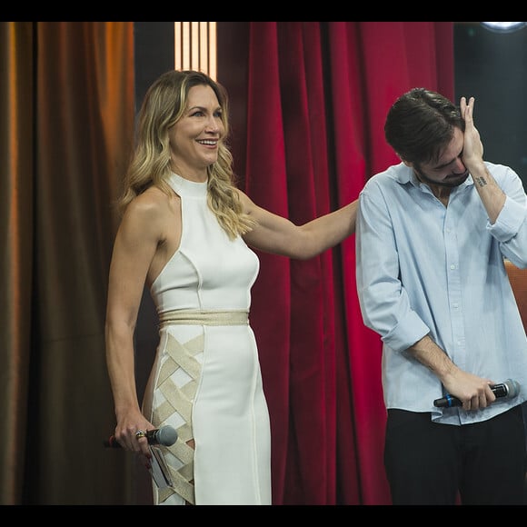 Filho de Faustão, João Guilherme chorou no último programa 'Faustão na Band'