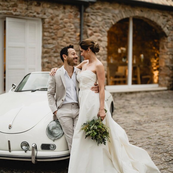 "Pra sempre", definiu a atriz Rafaela Mandelli diante de seu casamento com Rodrigo Leonardo