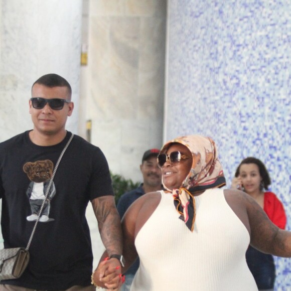 Jojo Todynho pretende se casar com Renato Santiago daqui a dois anos