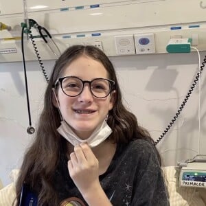 Filha de Schynaider Moura, Anne Marie, 14 anos, relatou falta de ar para subir escadas e a descoberta de que seria preciso receber um coração novo