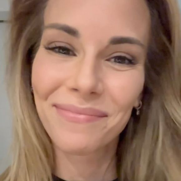 Ana Furtado passou por sessões de quimioterapia e radioterapia e fez uma cirurgia para retirada do tumor
