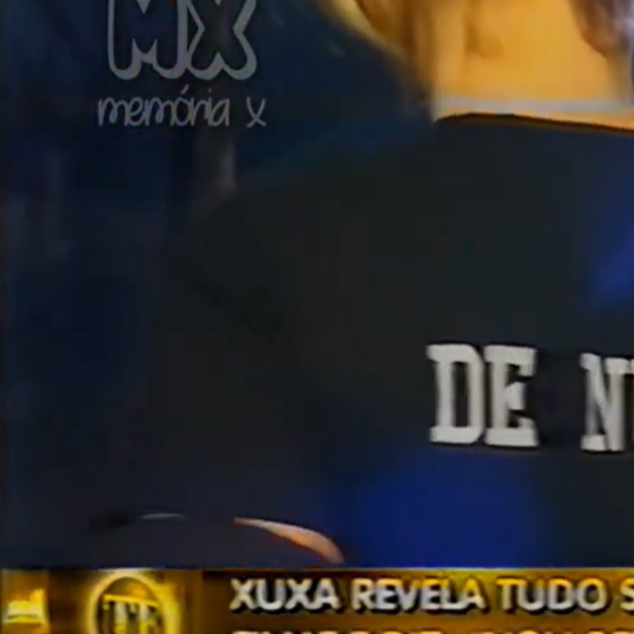 Frente e verso: Xuxa ainda escreveu 'De nuevo' para marcar sua vitória consecutiva no Grammy Latino