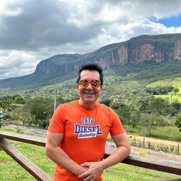 Regis Danese fraturou o intestino, quebrou um braço e machucou a costela com acidente