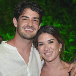 Rebeca Abravanel está grávida do primeiro filho com Alexandre Pato