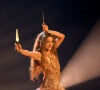 Britney Spears disse ter se inspirado em Shakira, que dançou com facas no VMA recentemente 