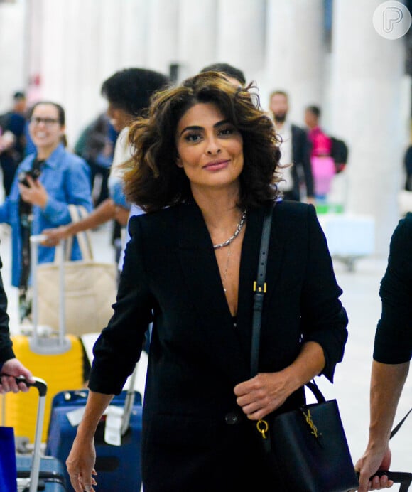 Juliana Paes é flagrada no Aeroporto Santos Dumont esbanjando beleza, estilo e carisma ao falar com fãs