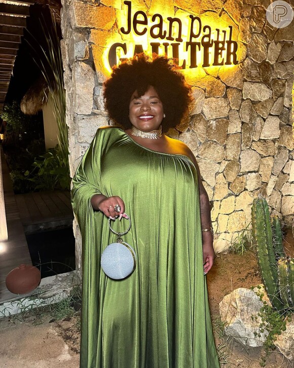 Jojo Todynho ostenta com vestido de luxo e cabelo natural em evento da Jean Paul Gaultier
