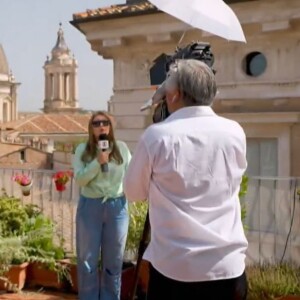 Ilze Scamparini no seu posto de trabalho no Vaticano