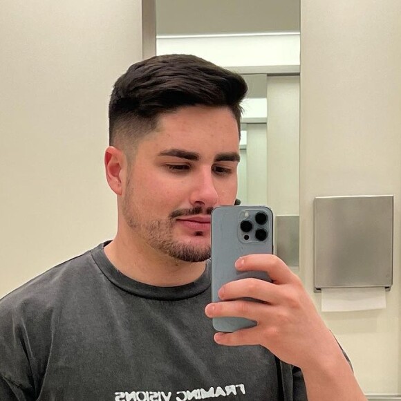 Lucas Souza confessou que ainda está apaixonado por Jojo Todynho