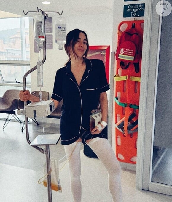 Alejandra Villafañe, diagnosticada com câncer de mama, fez uma cirurgia em julho e agradeceu o apoio da família, namorado e fãs no Instagram 