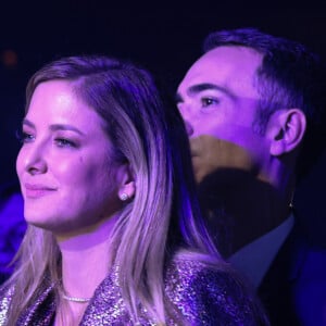 Ticiane Pinheiro se emocionou em show de Roberto Carlos ao lado do marido, Cesar Tralli, com quem está casada desde 2017