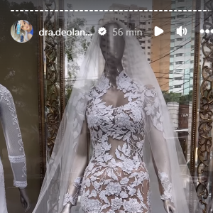 Deolane mostrou 'seu' vestido de noiva na loja no Instagaram onde usa e abusa da transparência