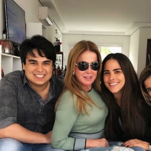 Graciele Lacerda usava perfil fake para xingar família Camargo
