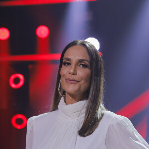 Ivete Sangalo afirmou que cantaria a música ainda com mais vontade após a crítica da foliã