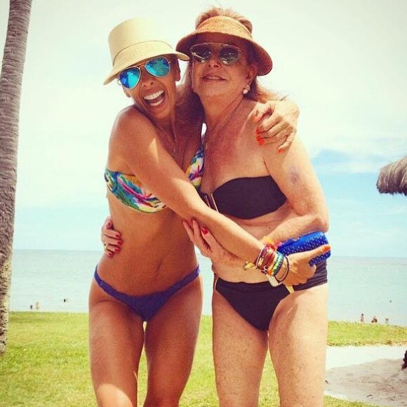 Suely Luiz Iódice em viagem de férias com Adriane Galisteu