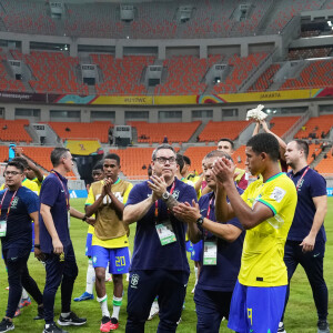 A Seleção Brasileira enfrenta a Colômbia em mais uma etapa das eliminatórias da Copa do Mundo nesta quinta-feira (16)