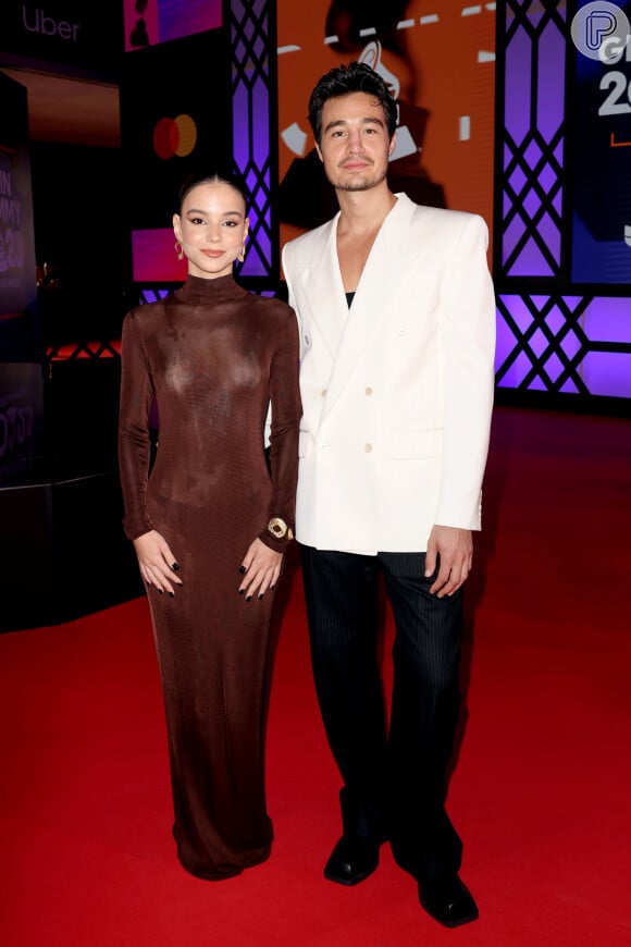 Tiago Iorc e a namorada, Duda Rodrigues, no Grammy Latino 2023