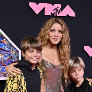 Segundo Shakira a mudança da Espanha para os Estados Unidos fez maravilhas nas vidas de seus filhos Milan e Sasha