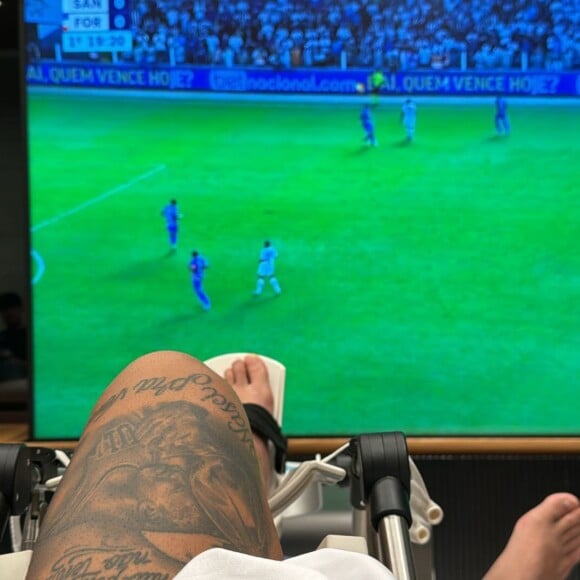 Neymar acompanhou o jogo Santos x Fortaleza pela última rodada do Campeonato Brasileiro e que acabou empatado em 1 x 1, provocando a queda do Peixe