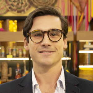Nicolas Prattes estrelou quatro diferentes produções na Globo em 2023. Ele participou das novelas 'Fuzuê' e 'Todas as Flores'