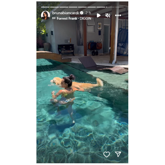 Bruna Biancardi mostrou rotina de luxo com dia de piscina com pet de estimação e Mavie