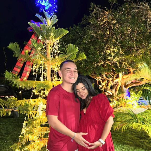 João Gomes e a noiva, a influencer Ary Mirelle, ficaram um mês separados em 2023 até retomarem a relação e revelaram a primeira gravidez do casal