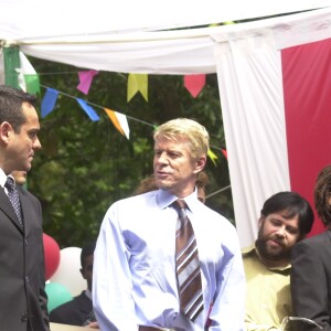 Hugo Gross em foto da novela 'Agora é Que São Elas' ao lado de Miguel Falabella), Otávio Müller e Rodrigo dos Santos