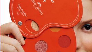 Quem Disse, Berenice e Faber-Castell? Fique por dentro da nova linha de maquiagem desta collab inesperada