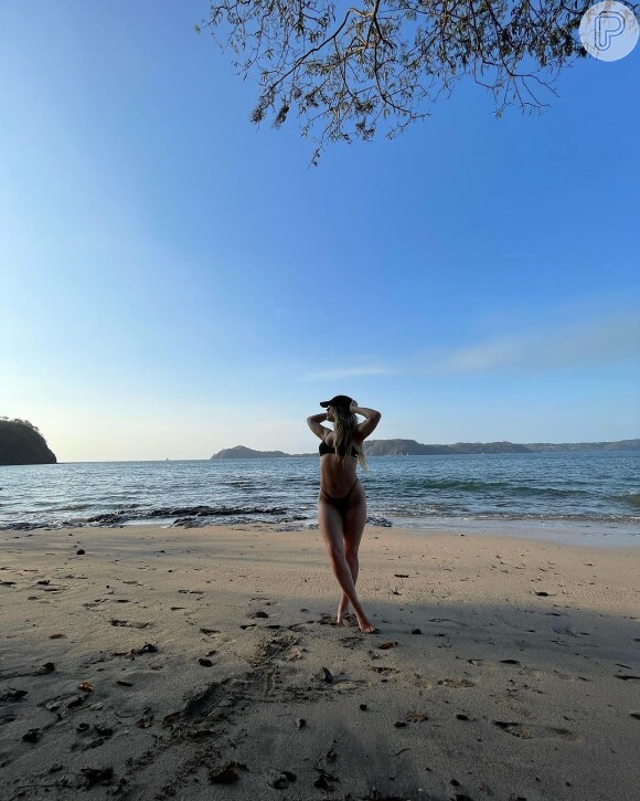 Luísa Sonza está de férias pela Costa Rica acompanhada de familiares e amigos