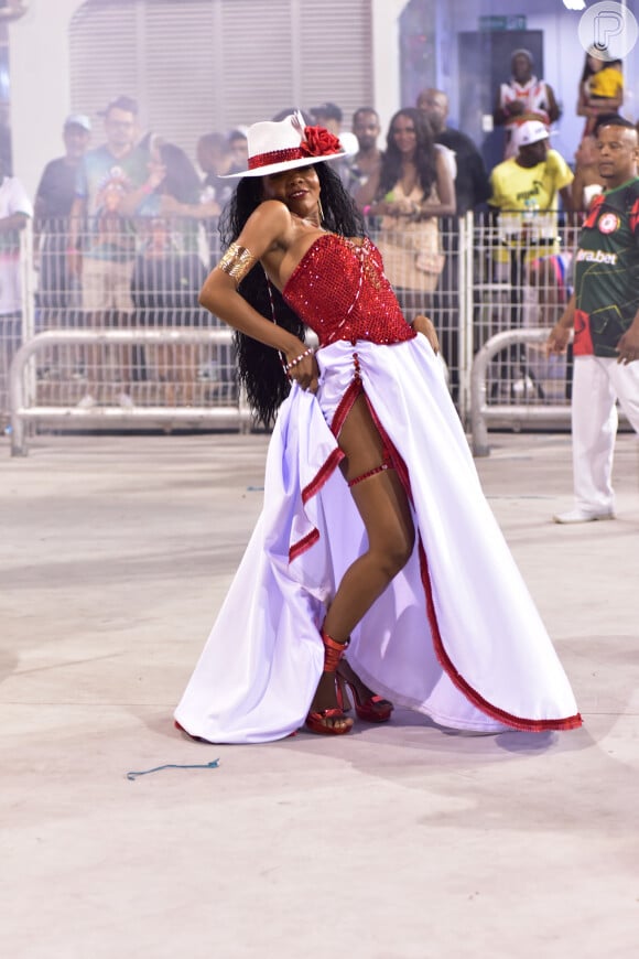 Carnaval 2024 de SP: Thelma Assis vai desfilar de novo como musa da Mocidade Alegre, escola 11 vezes campeã no Grupo Especial