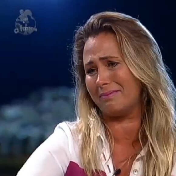 Xuxa foi defendida por outras ex-paquitas, que excluíram Andrea Sorvetão de um grupo de WhatsApp