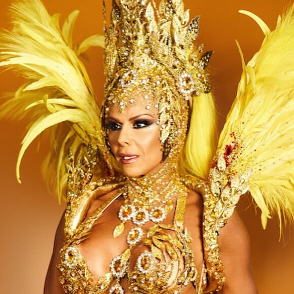 Viviane Araujo desfila pelo 16º Carnaval como Rainha de Bateria do Salgueiro