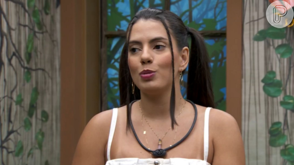 No vídeo que circula na internet, Fernanda comenta a respeito de sua relação com Davi e afirma que, entre as primeiras semanas, ele havia dado um tapa em seu bumbum.
